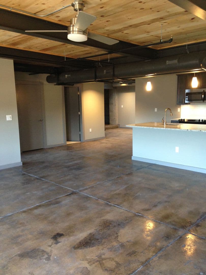 Lynchburg Apartment: 926 Commerce Street