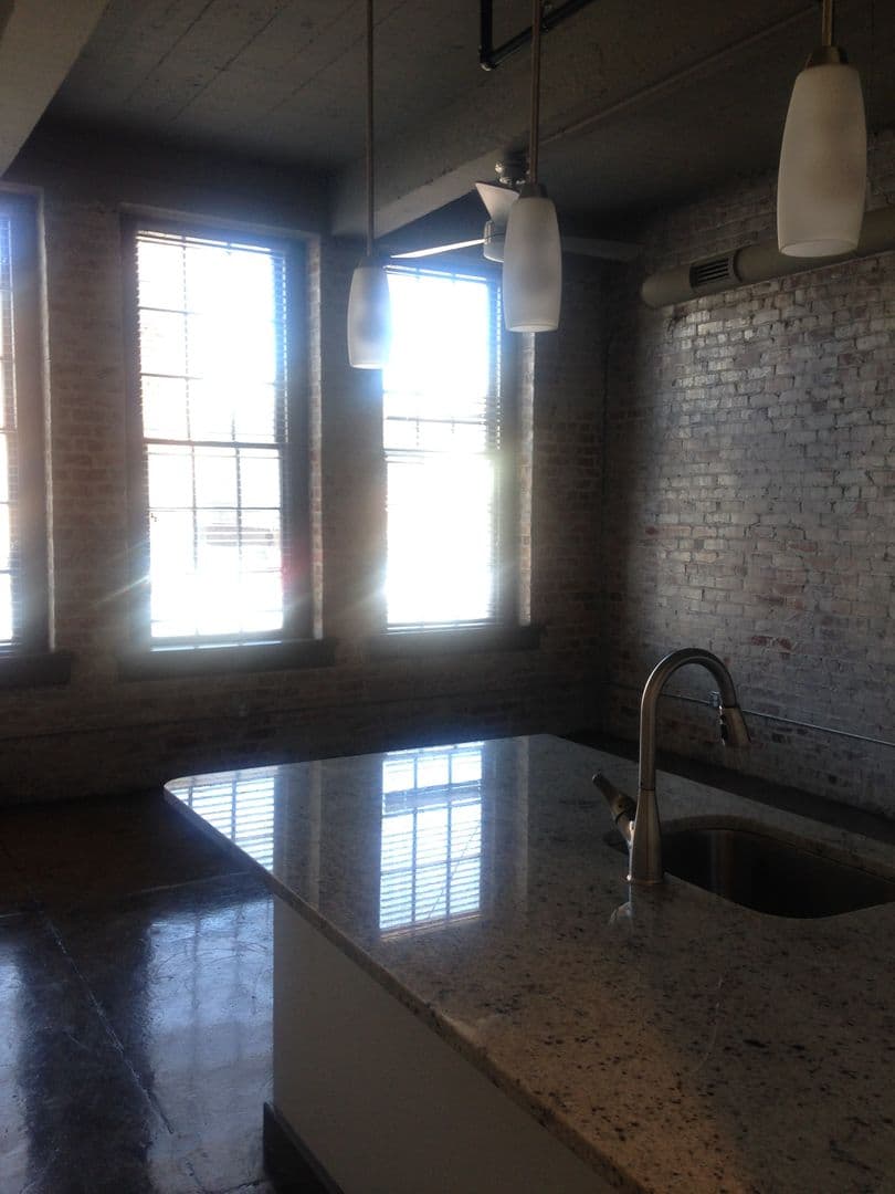 Lynchburg Apartment: 926 Commerce Street