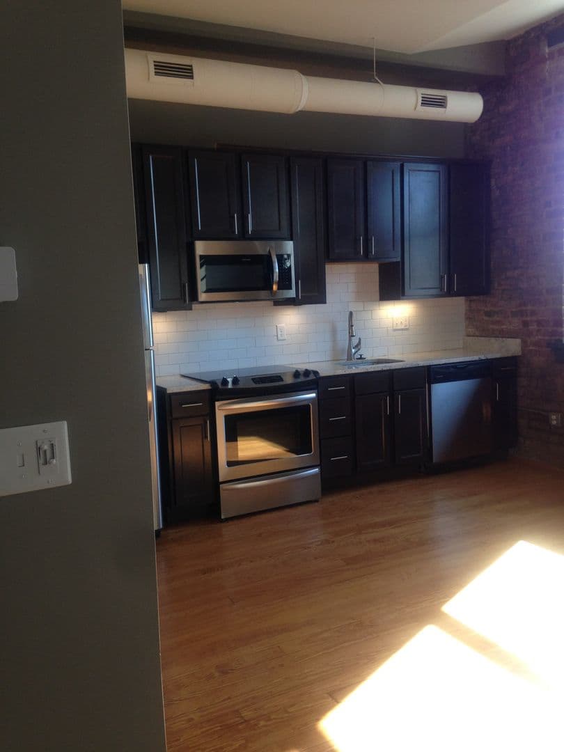 Lynchburg Apartment: 926 Commerce Street