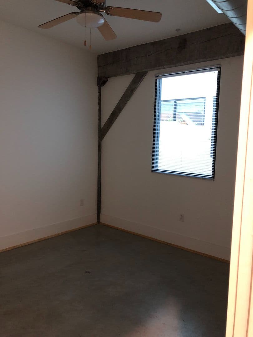 Lynchburg Apartment: 1001 Jefferson Street