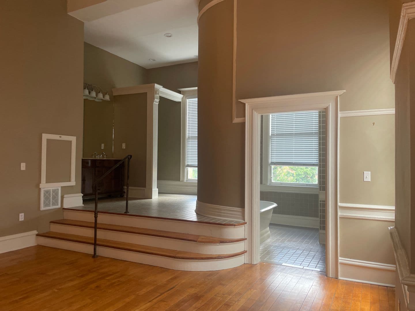 Lynchburg Apartment: 1025 Church Street
