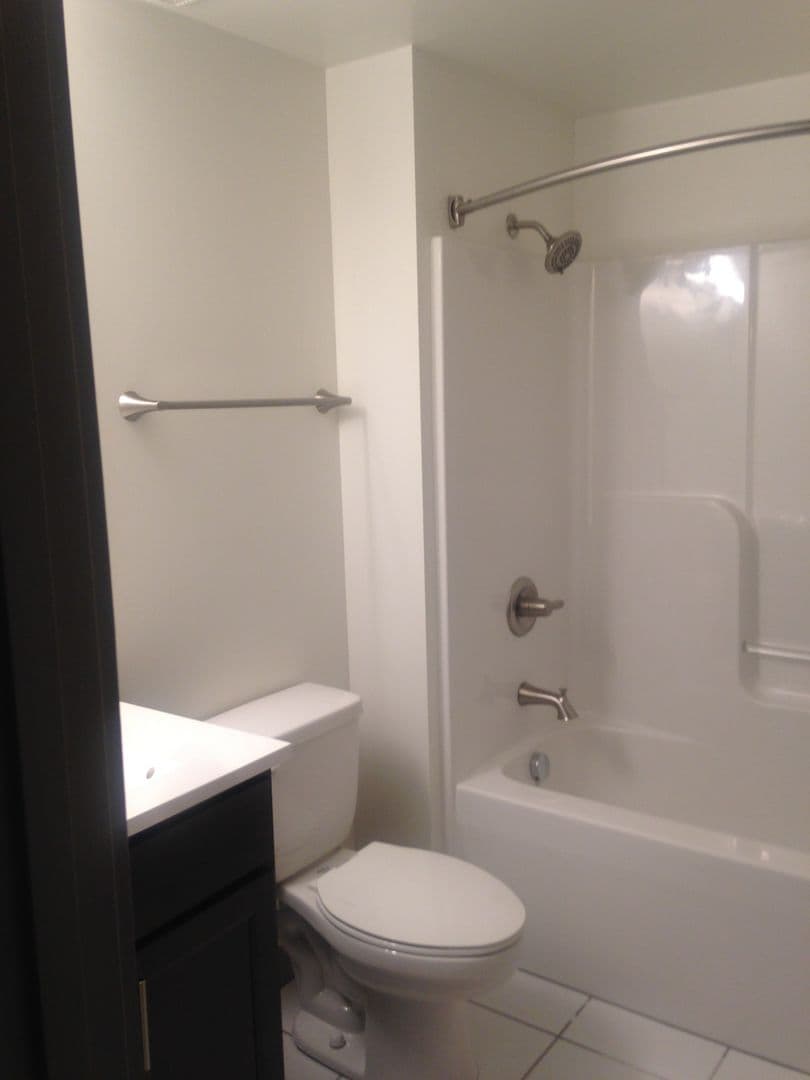 Lynchburg Apartment: 926 Commerce Street
