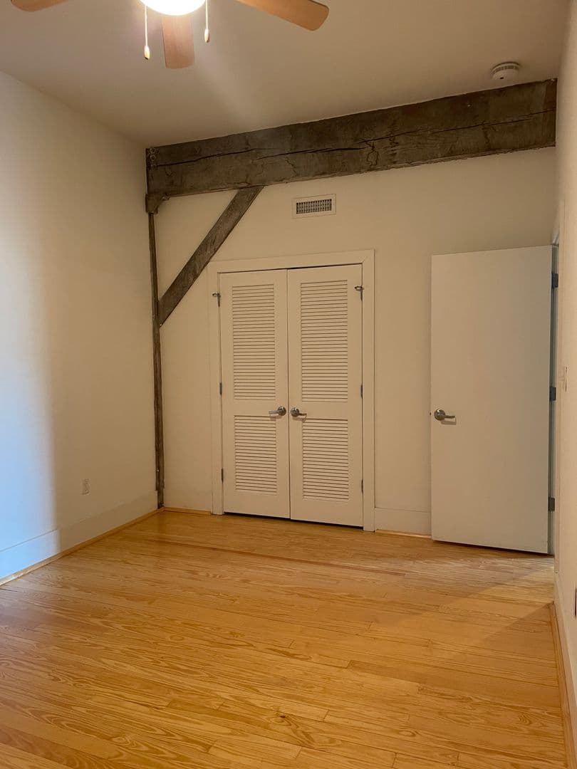 Lynchburg Apartment: 1001 Jefferson Street