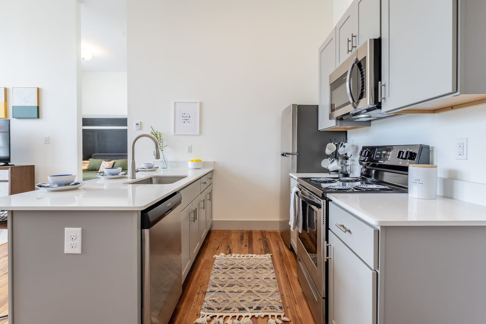 Madison Heights Apartment: 123 Phelps Road