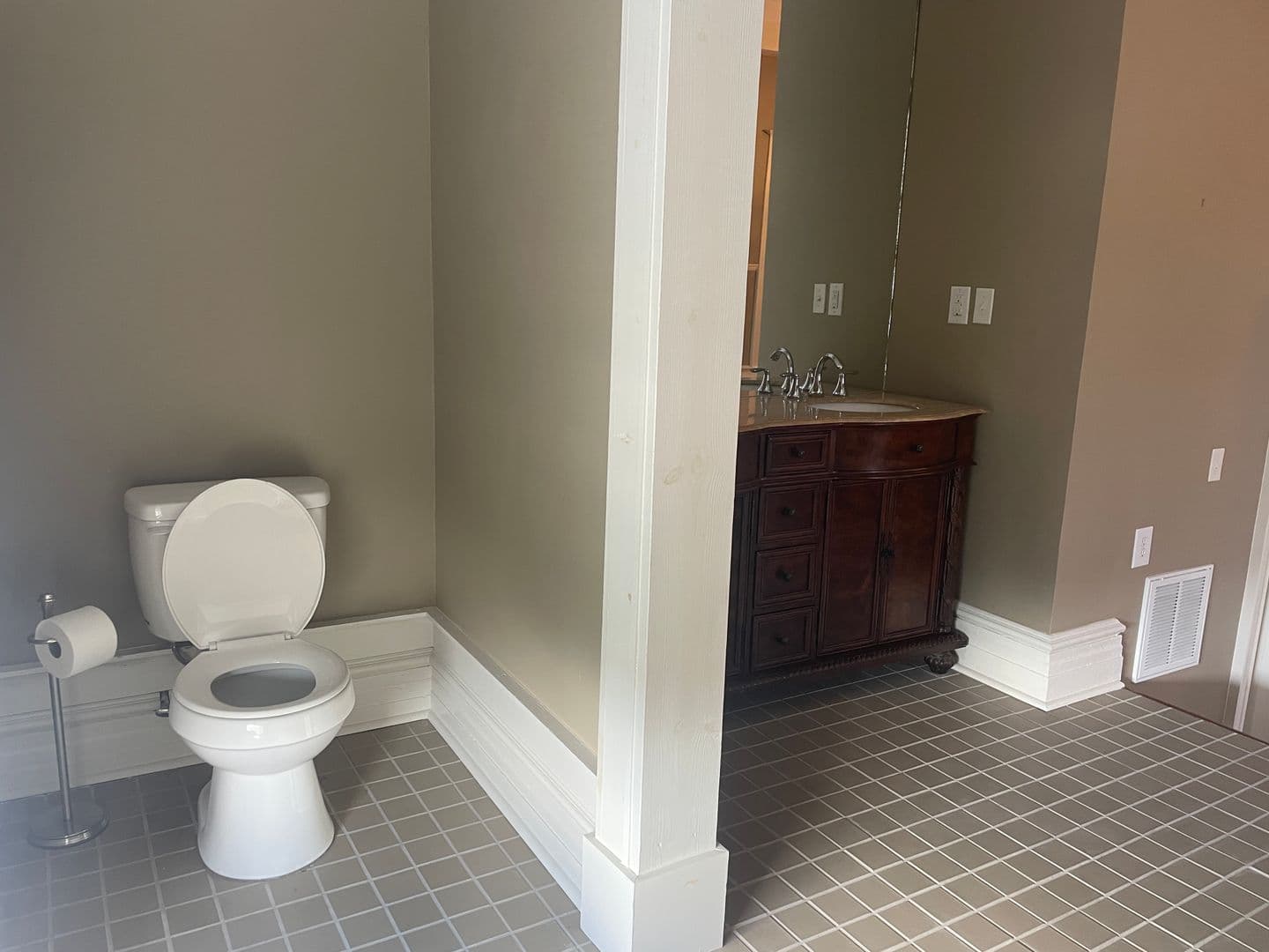 Lynchburg Apartment: 1025 Church Street