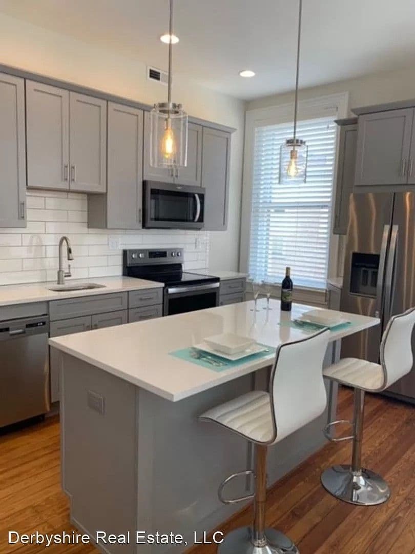 Lynchburg Apartment: 302 7th Street