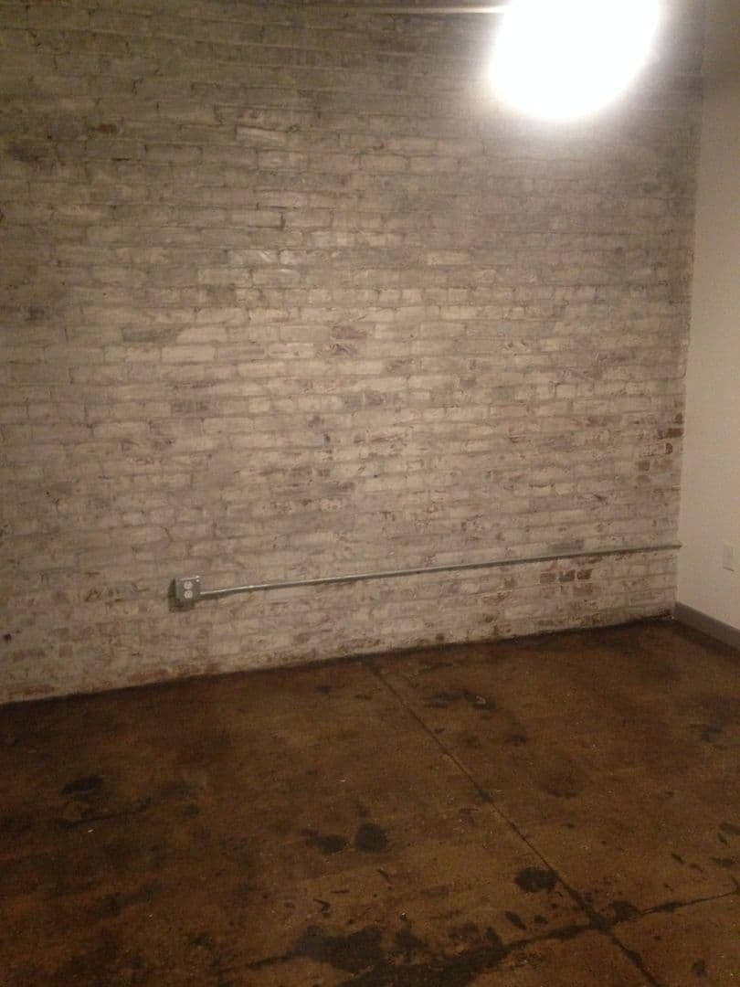 Lynchburg Apartment: 926 Commerce Street