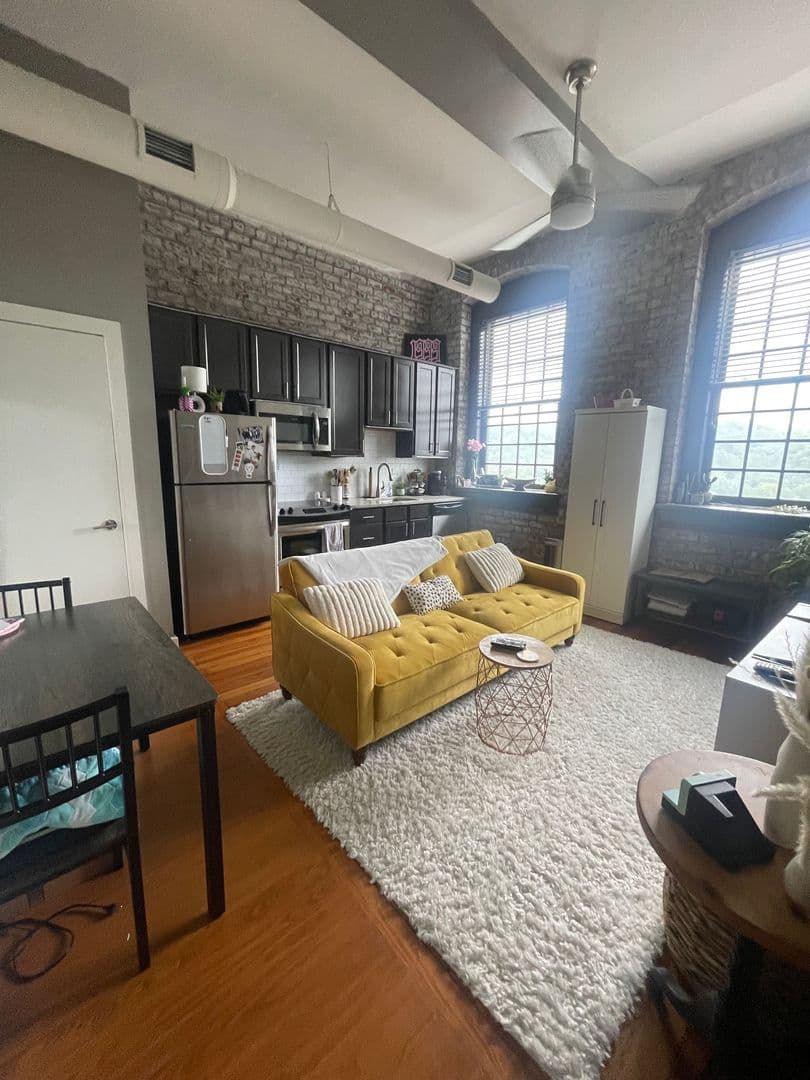 Lynchburg Apartment: 926 Commerce Street