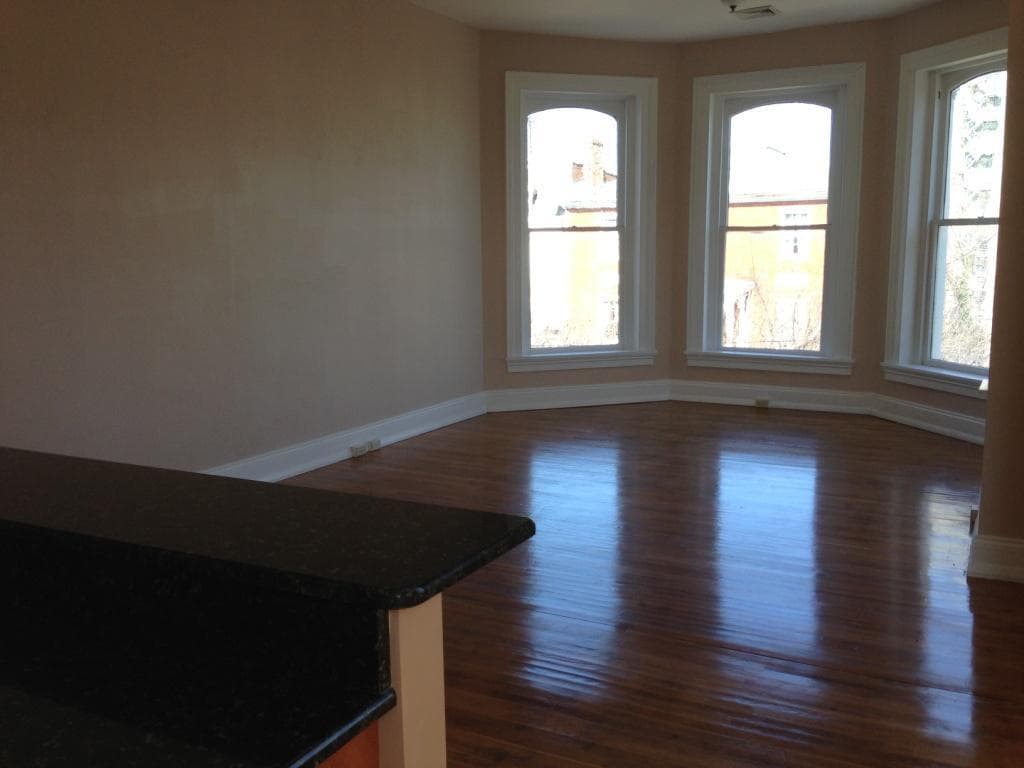 Lynchburg Apartment: 721 Court Street