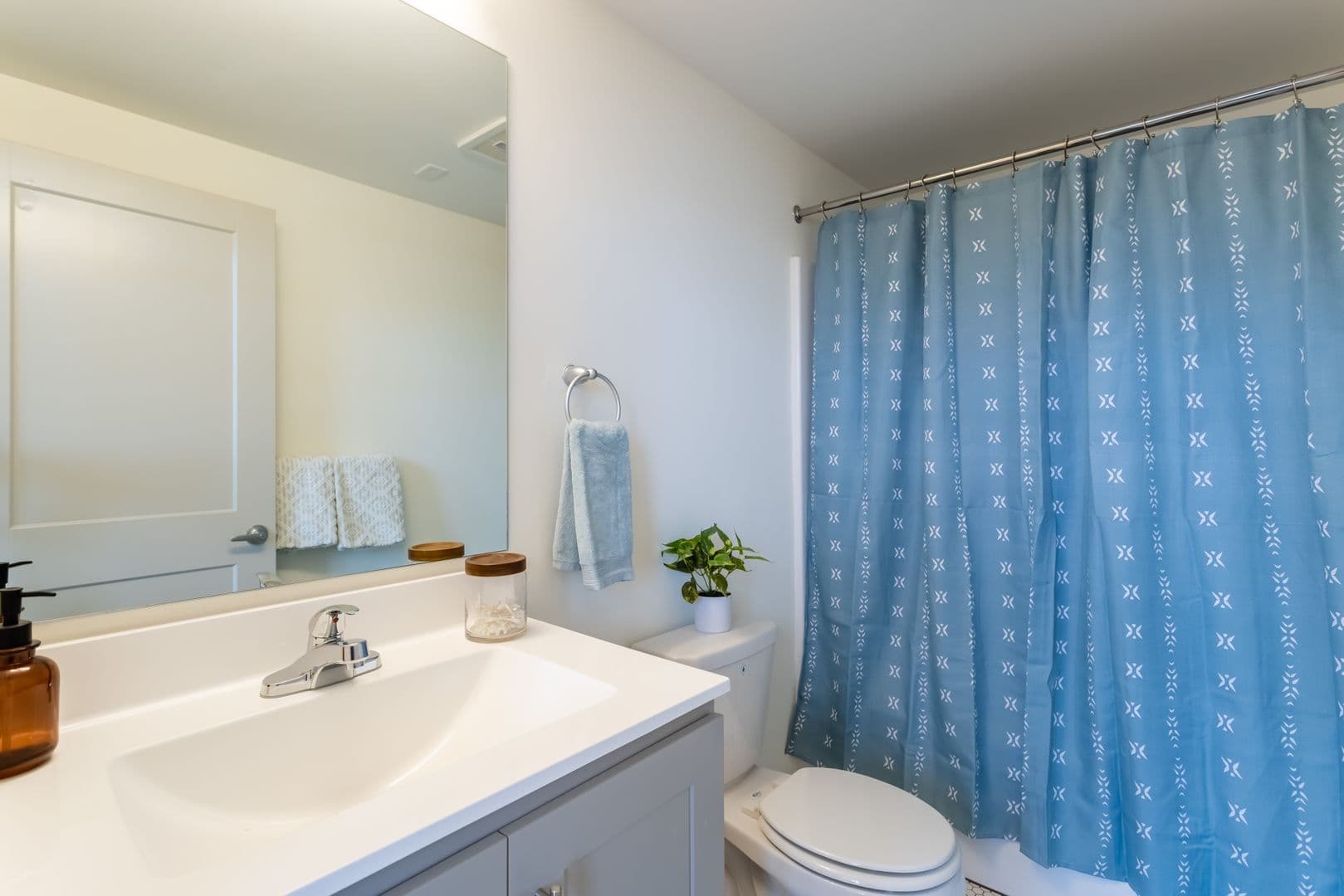 Madison Heights Apartment: 123 Phelps Road