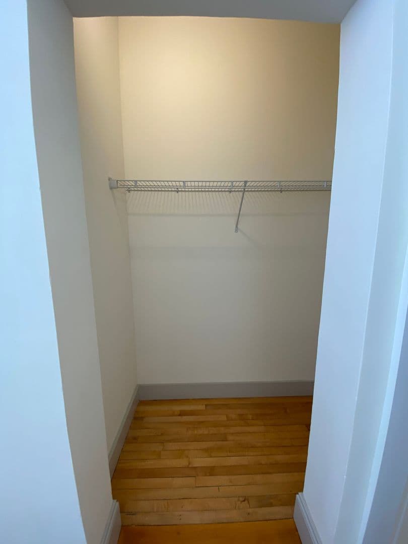 Madison Heights Apartment: 123 Phelps Road