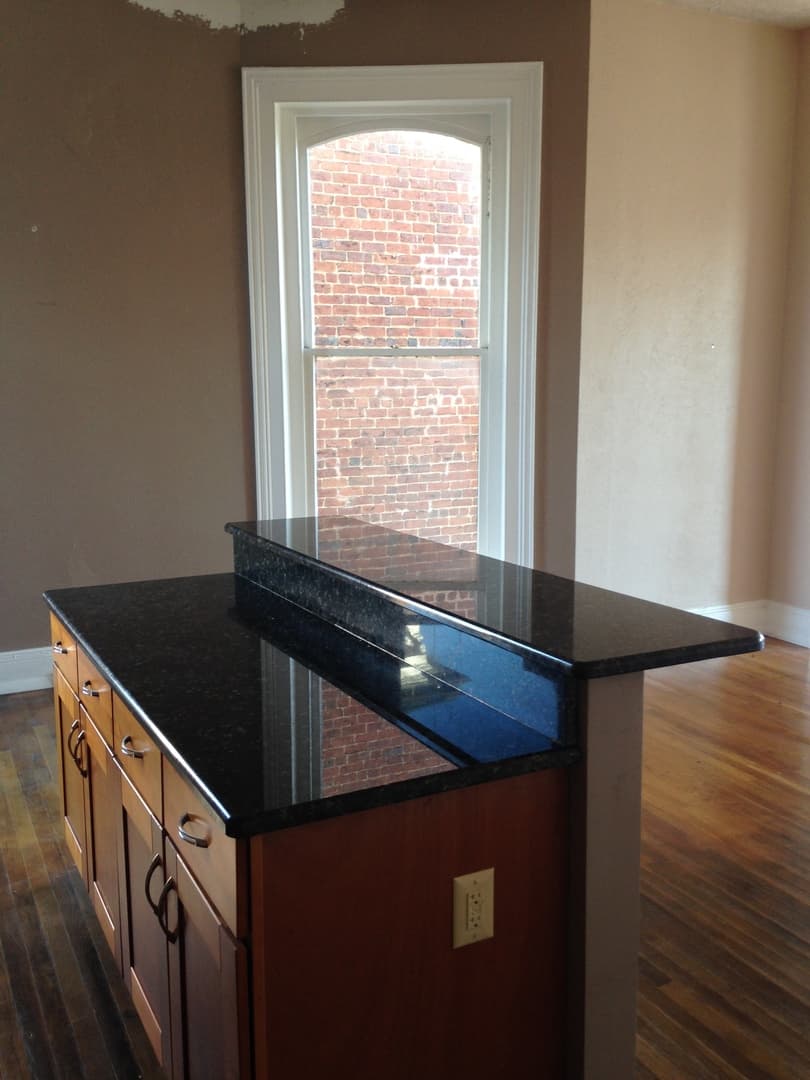 Lynchburg Apartment: 721 Court Street