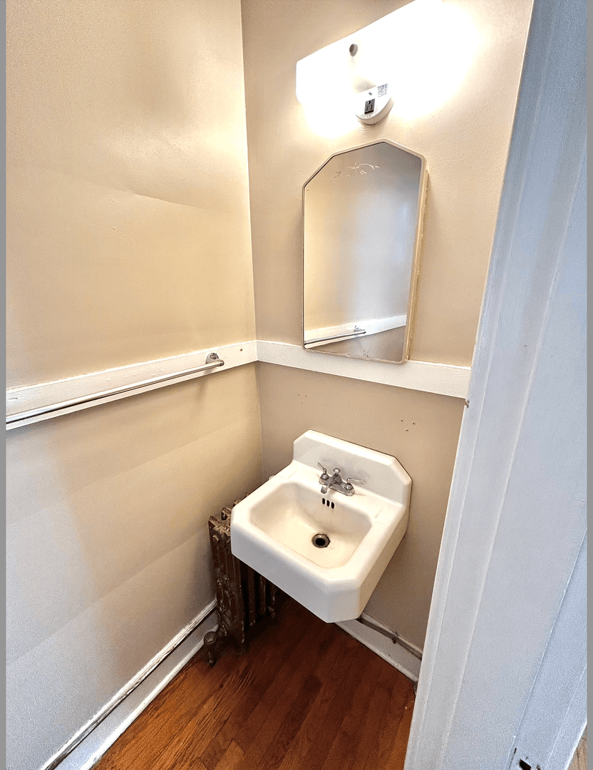 Lynchburg Apartment: 310 & 312 Washington Street