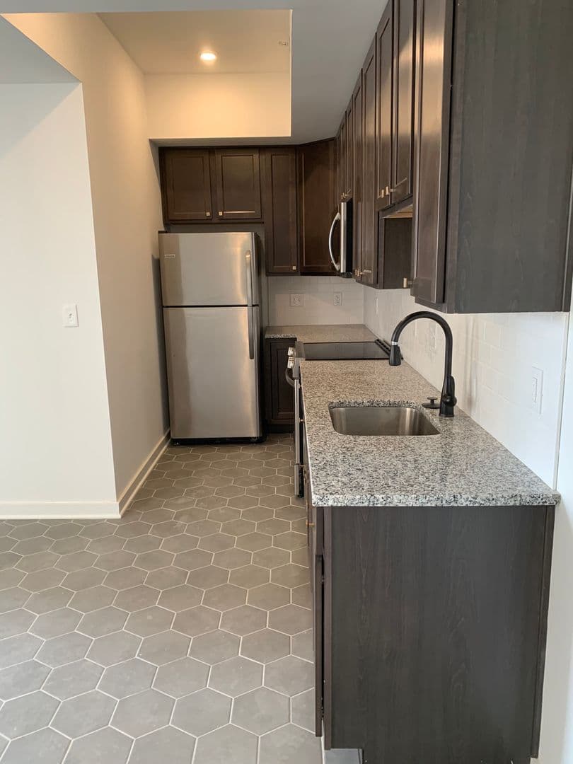 Lynchburg Apartment: 1503 Grace St