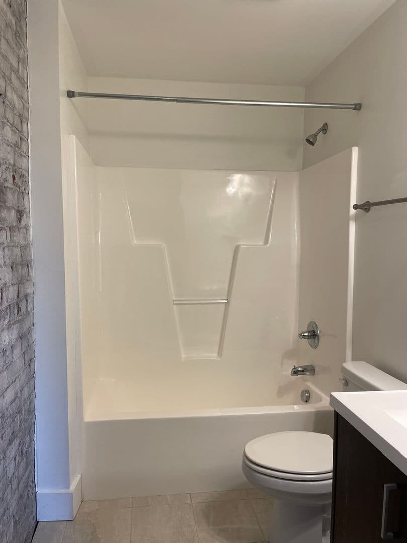 Lynchburg Apartment: 1001 Jefferson Street