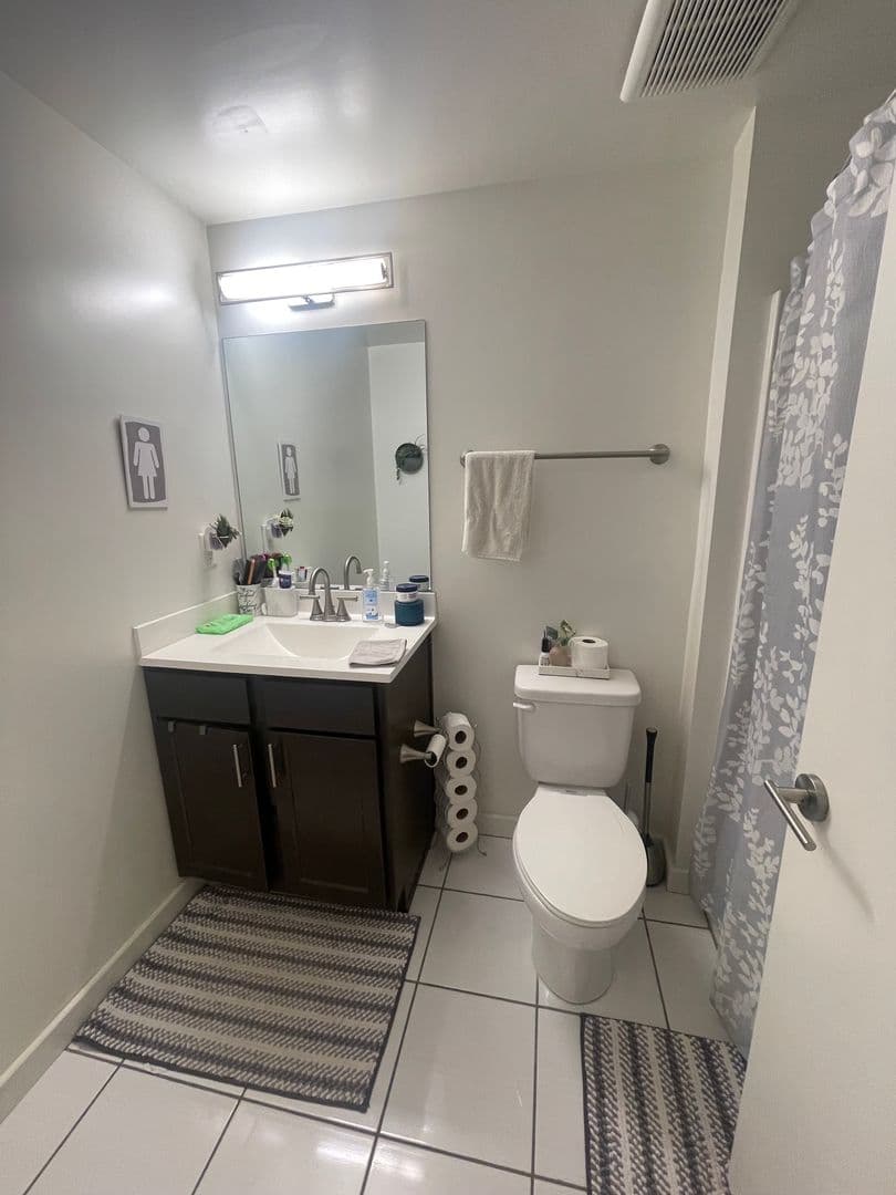 Lynchburg Apartment: 926 Commerce Street
