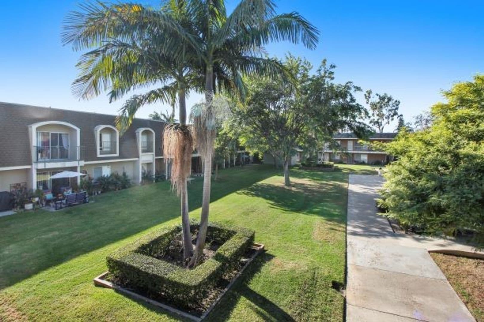 Santa Ana Apartment: 3101 South Bristol Street
