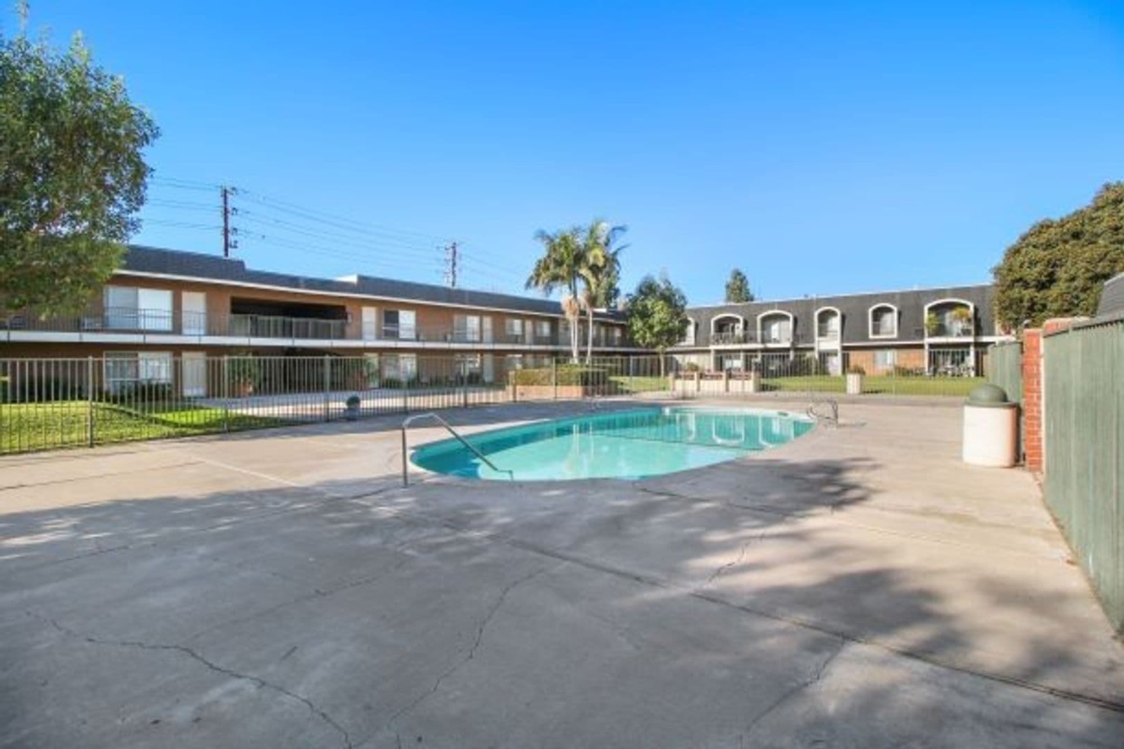 Santa Ana Apartment: 3101 South Bristol Street