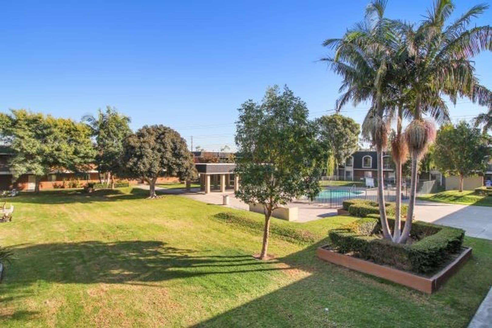 Santa Ana Apartment: 3101 South Bristol Street