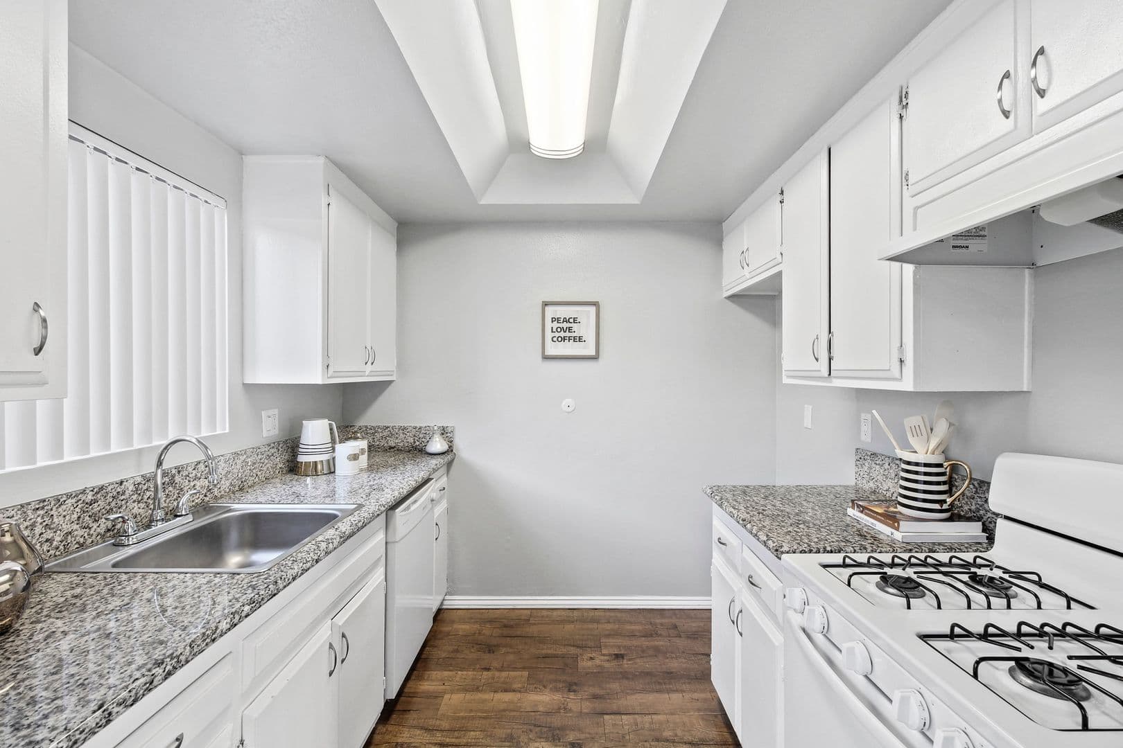 Santa Ana Apartment: 3101 South Bristol Street