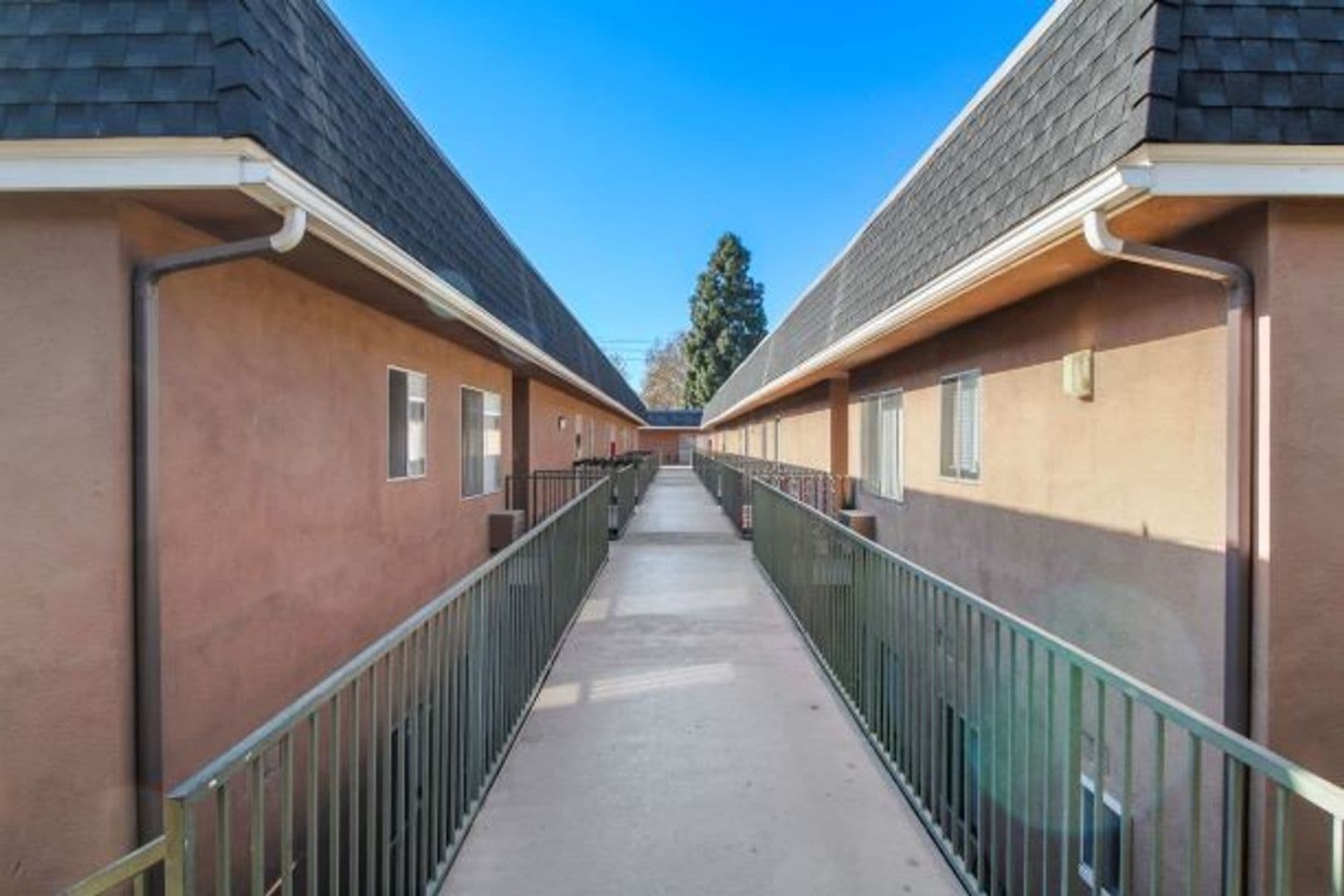 Santa Ana Apartment: 3101 South Bristol Street