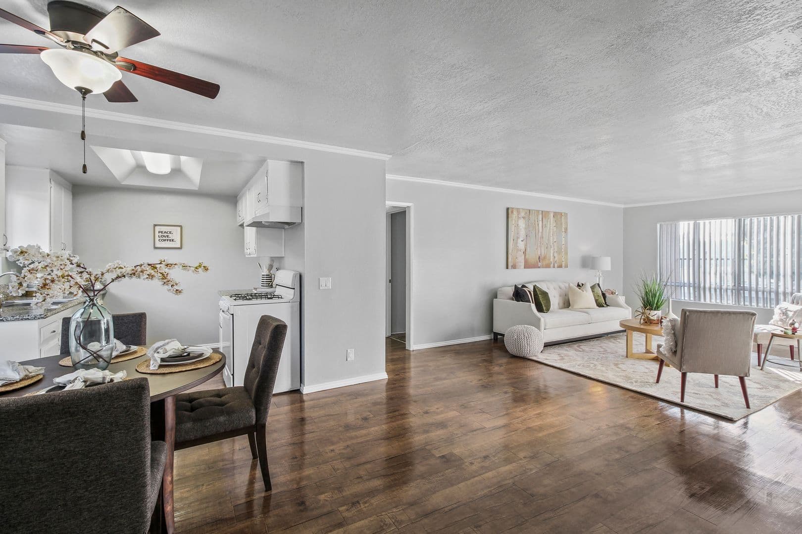 Santa Ana Apartment: 3101 South Bristol Street