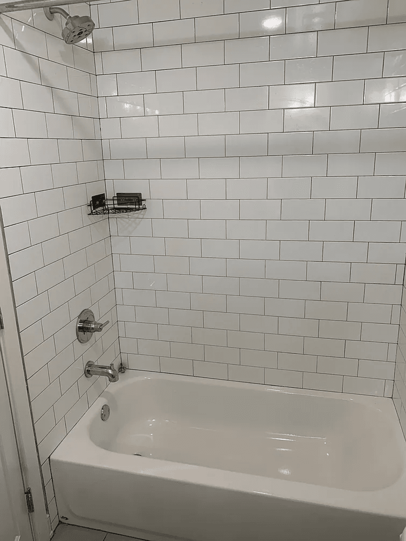 Philadelphia Apartment: 4700 Kingsessing Ave.