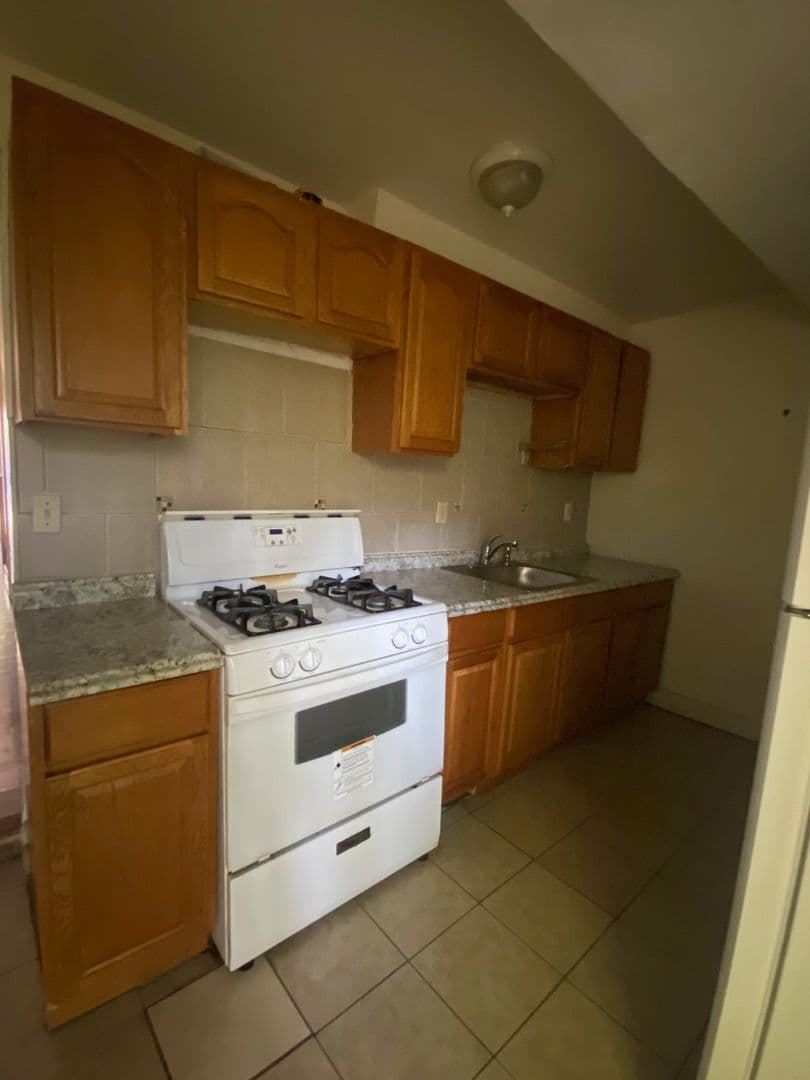 Philadelphia House: 1335 S Melville Street