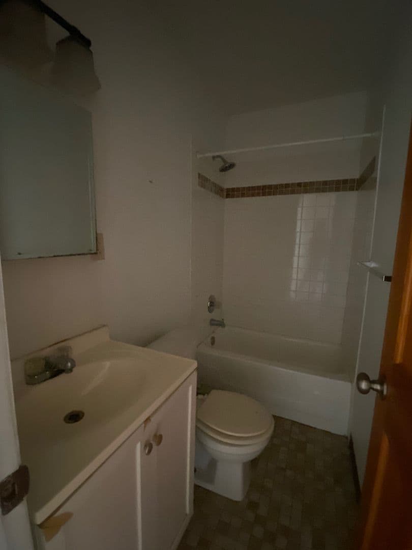 Philadelphia House: 1335 S Melville Street