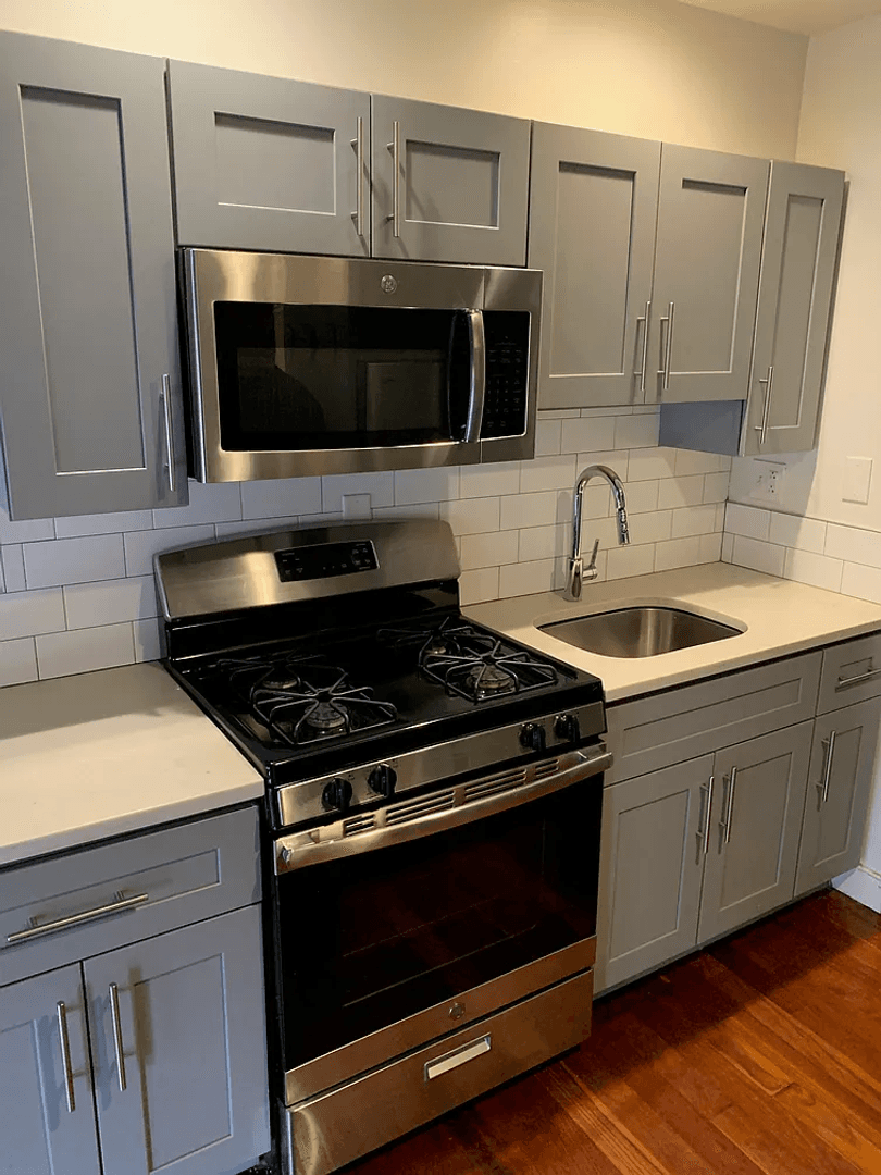 Philadelphia Apartment: 4700 Kingsessing Ave.