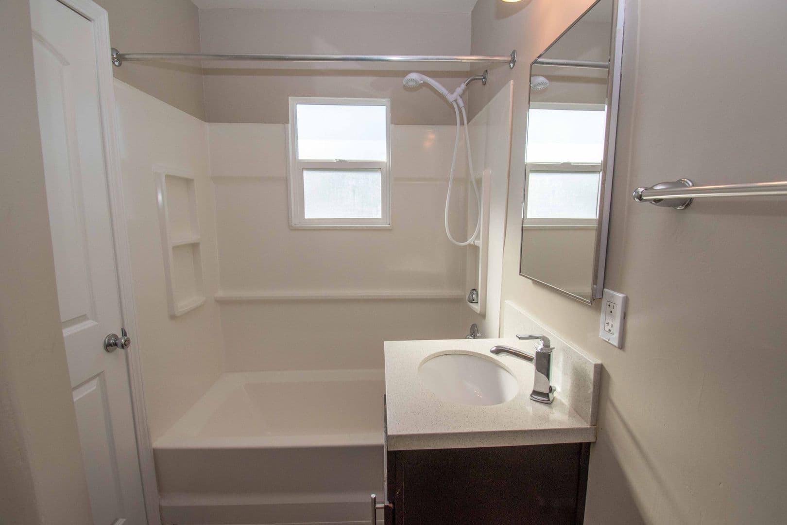 San Diego Apartment: 4519-4533 1/2 Delta Street