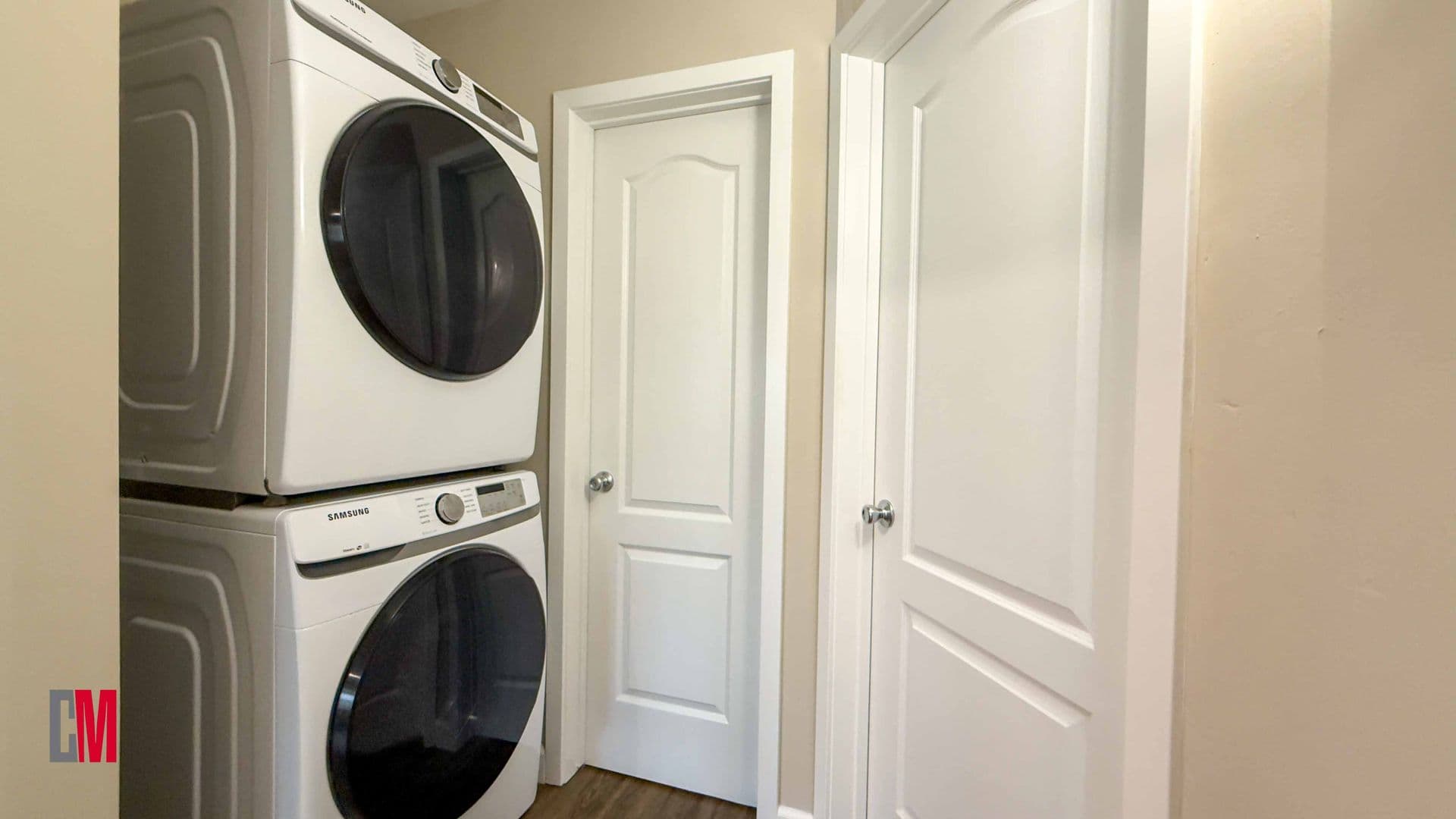 La Mesa Apartment: 8969 Grossmont Blvd.
