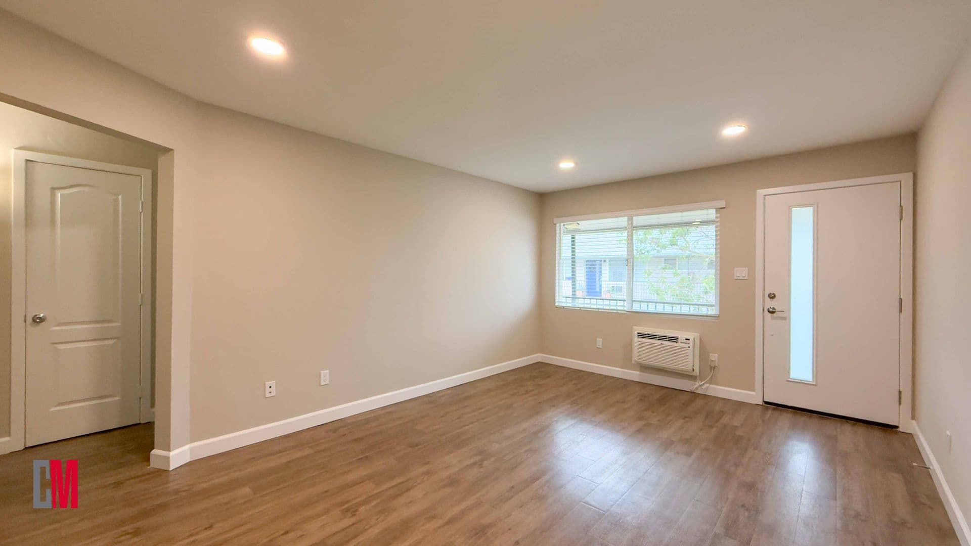 La Mesa Apartment: 8969 Grossmont Blvd.