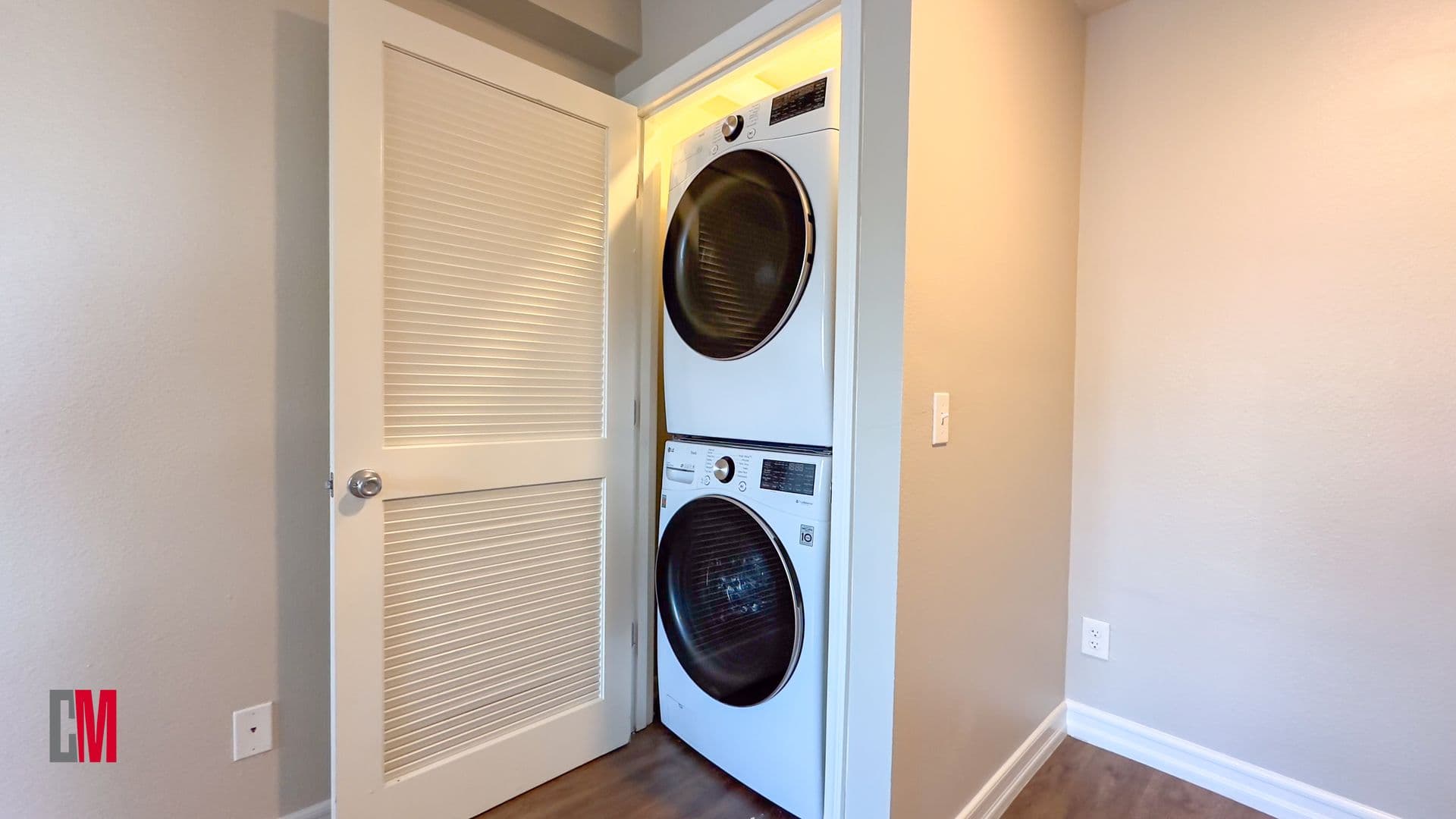 San Diego Apartment: 4388-4394 Delta Street