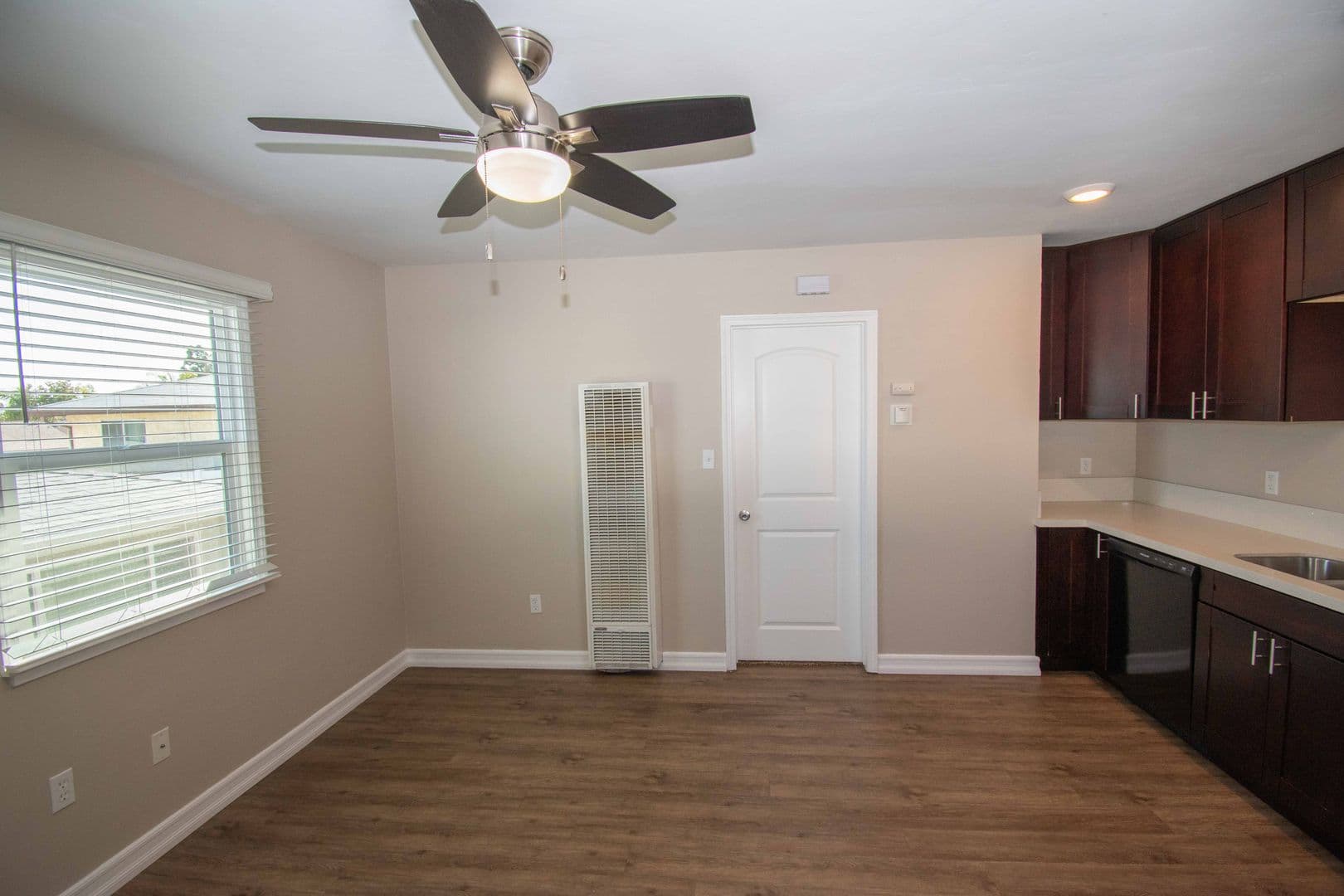 San Diego Apartment: 4519-4533 1/2 Delta Street