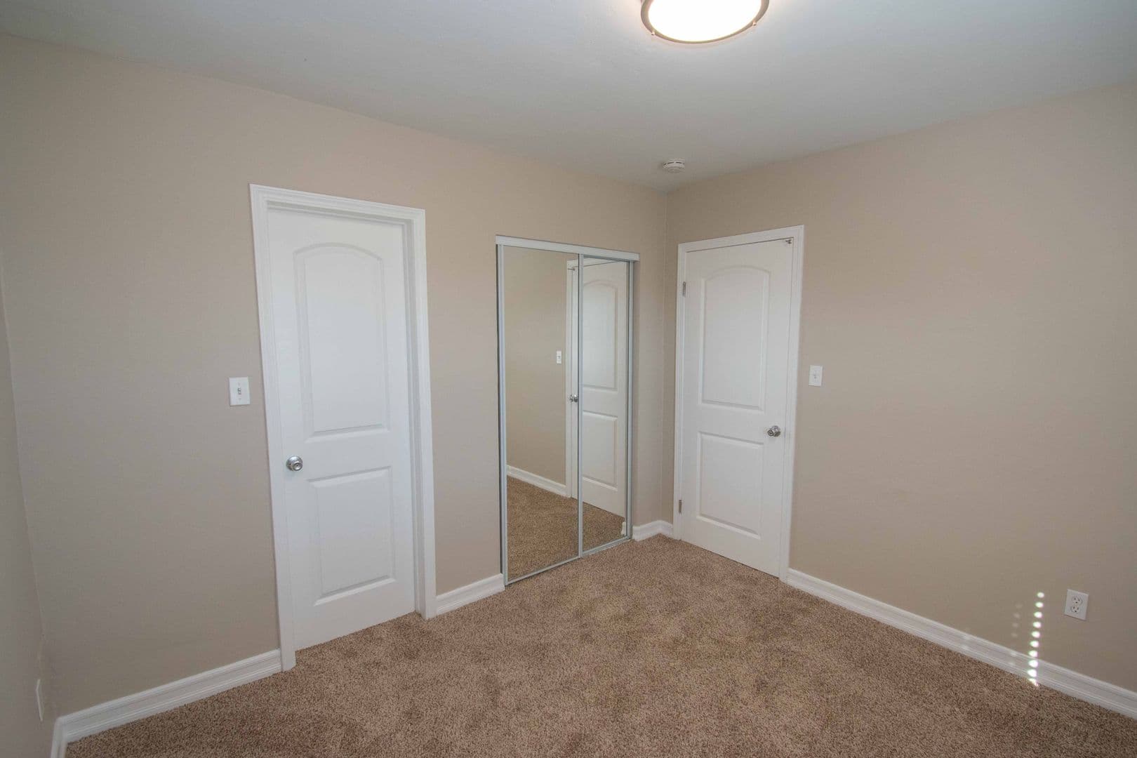 San Diego Apartment: 4519-4533 1/2 Delta Street