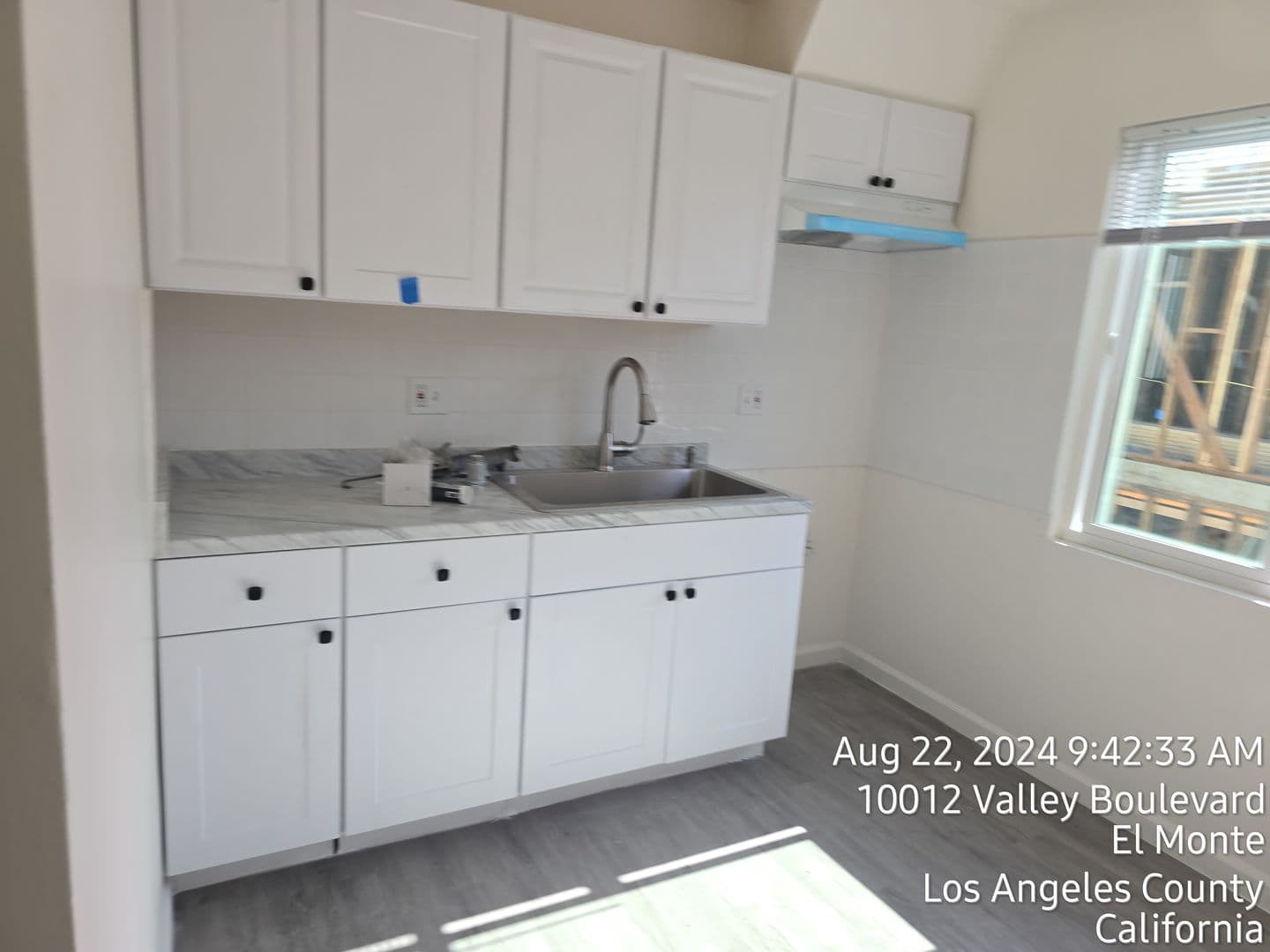 El Monte Apartment: 10012 Valley Blvd