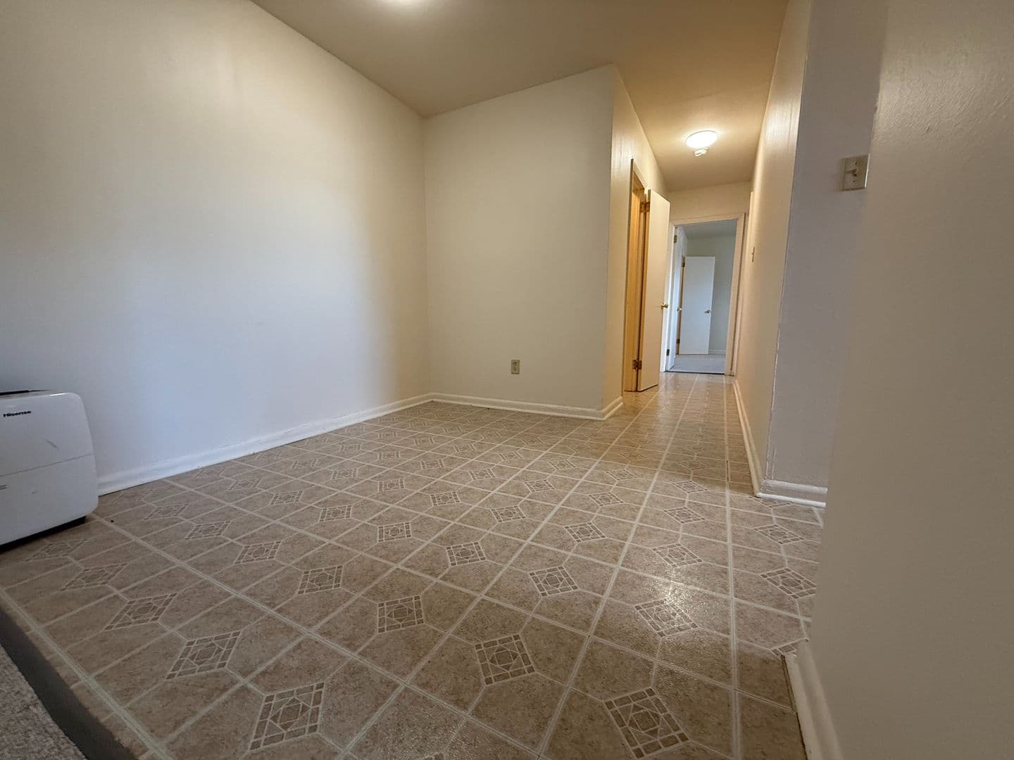 State College Apartment: 424 Waupelani Drive