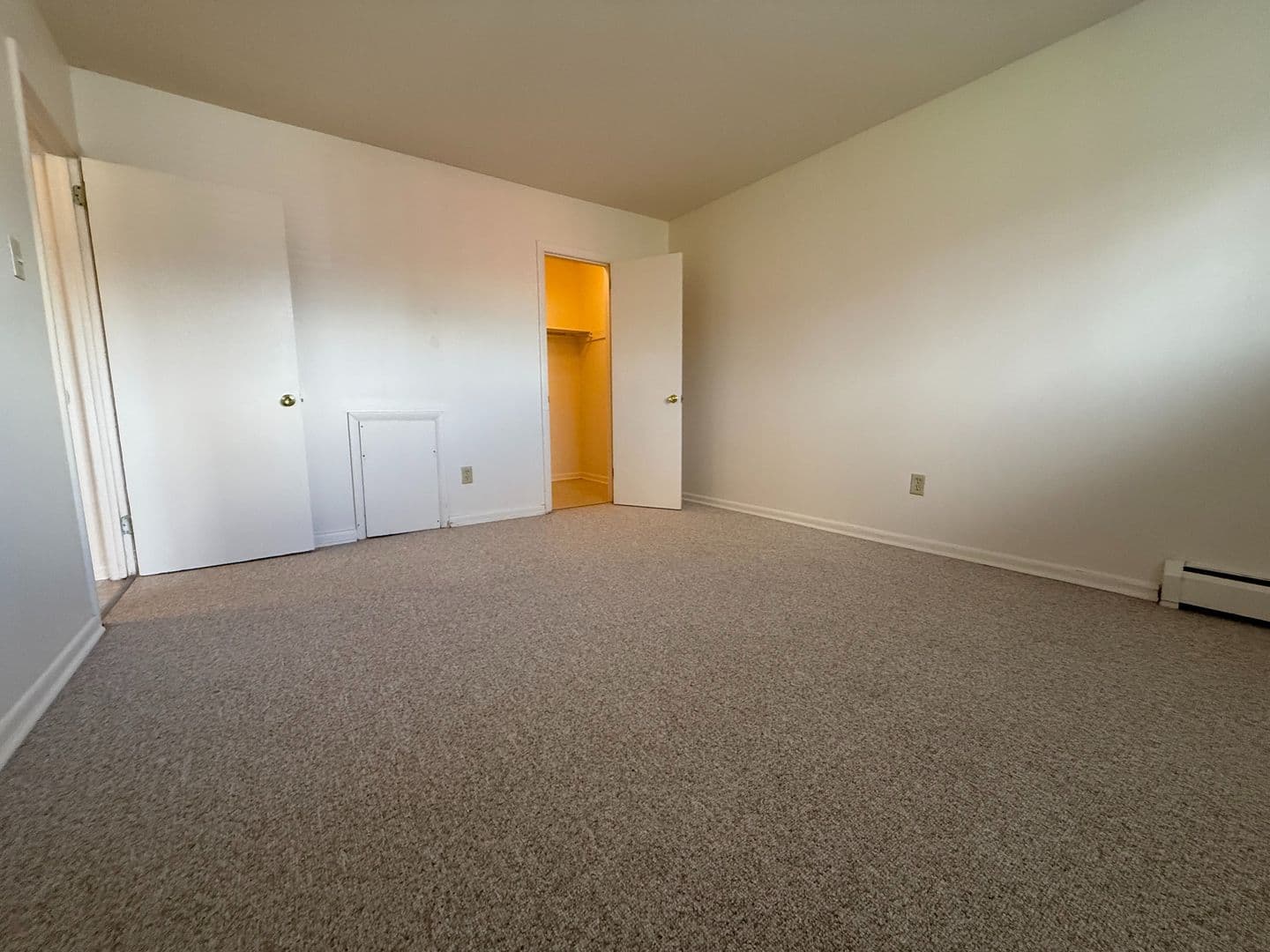 State College Apartment: 424 Waupelani Drive
