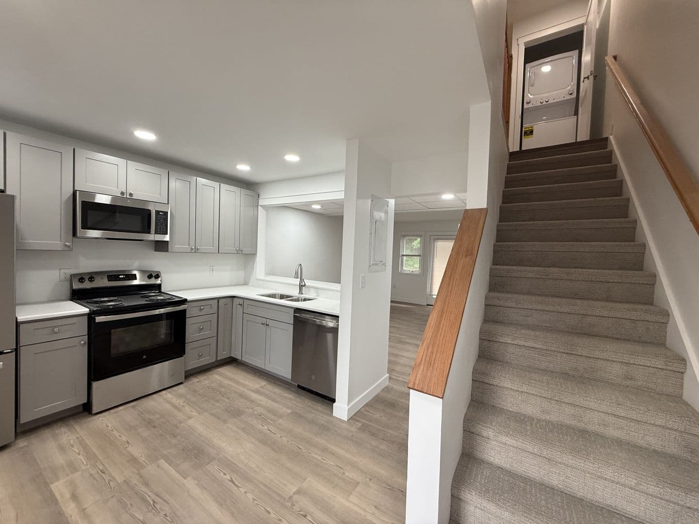 State College Townhome: 719 West College Avenue