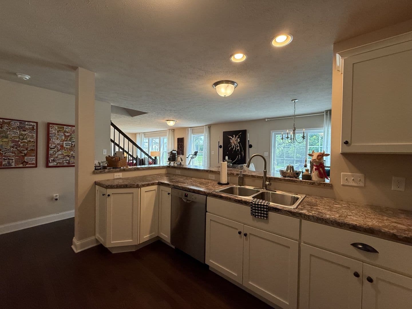 State College House: 117 Dean's Way