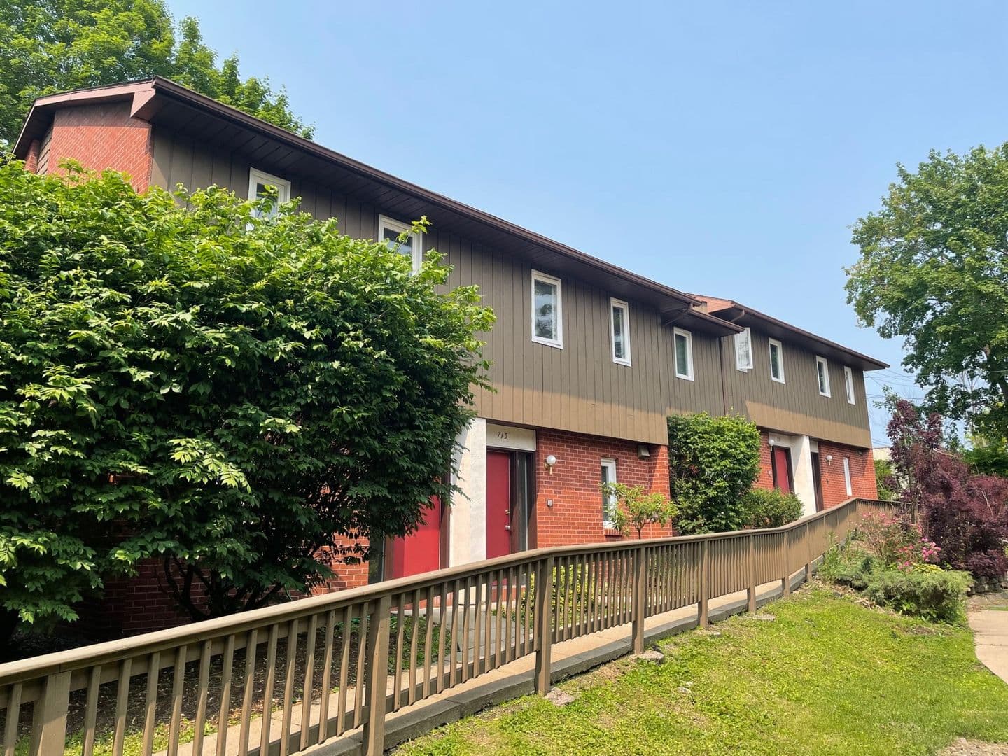 State College Townhome: 721 West College Avenue