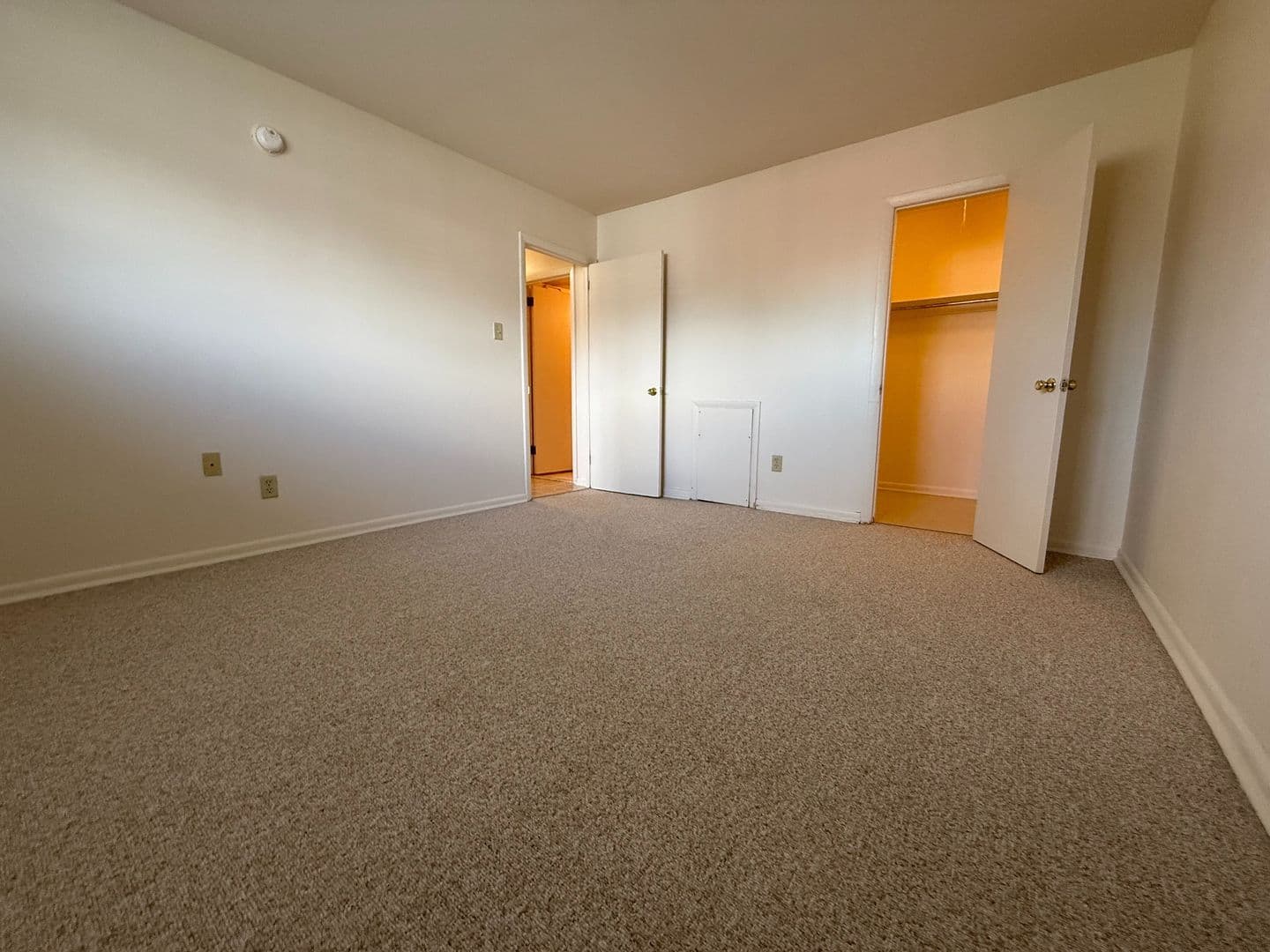 State College Apartment: 424 Waupelani Drive