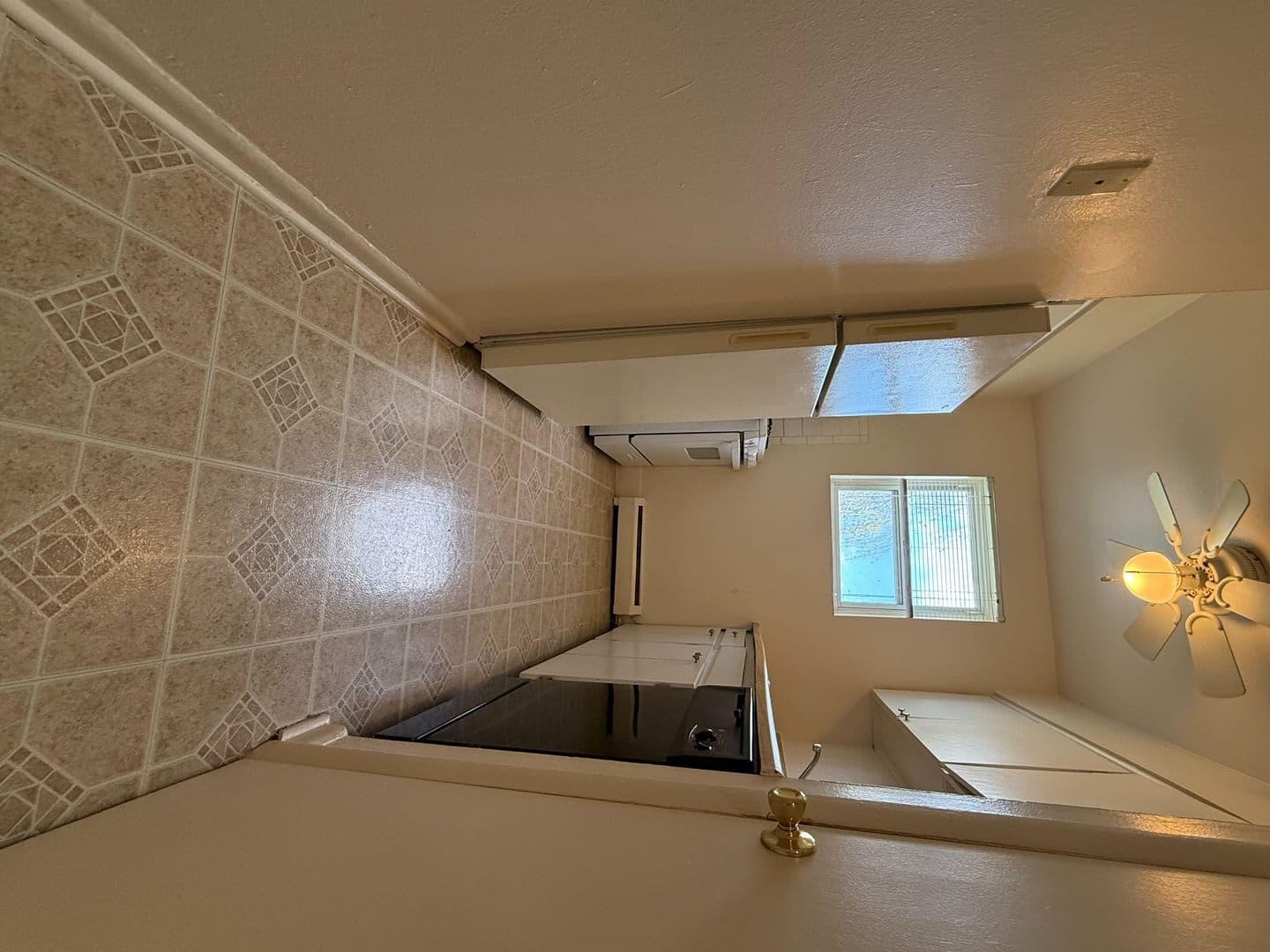 State College Apartment: 424 Waupelani Drive