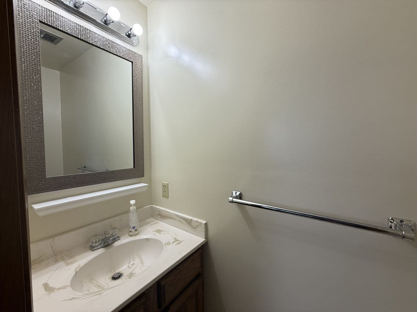 State College Townhome: 305 Hill Drive