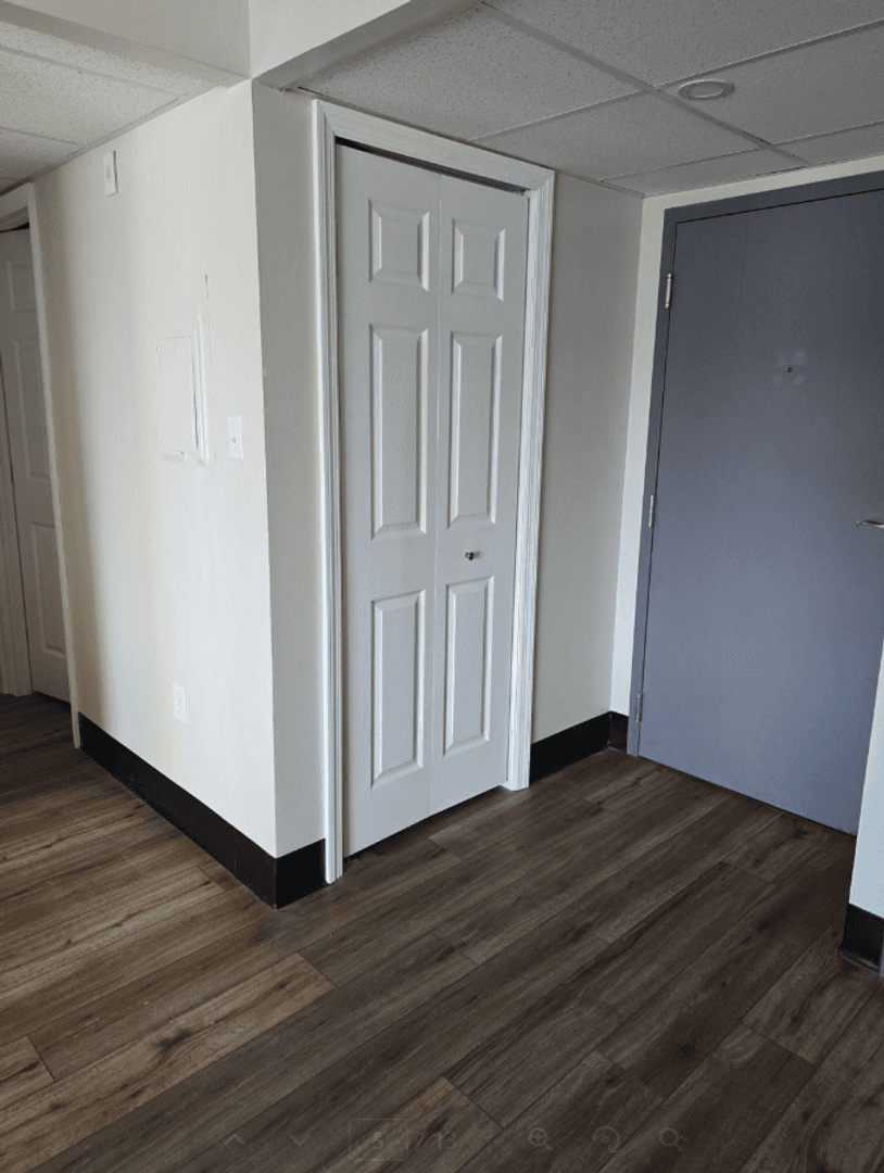 State College Apartment: 616 East College Avenue