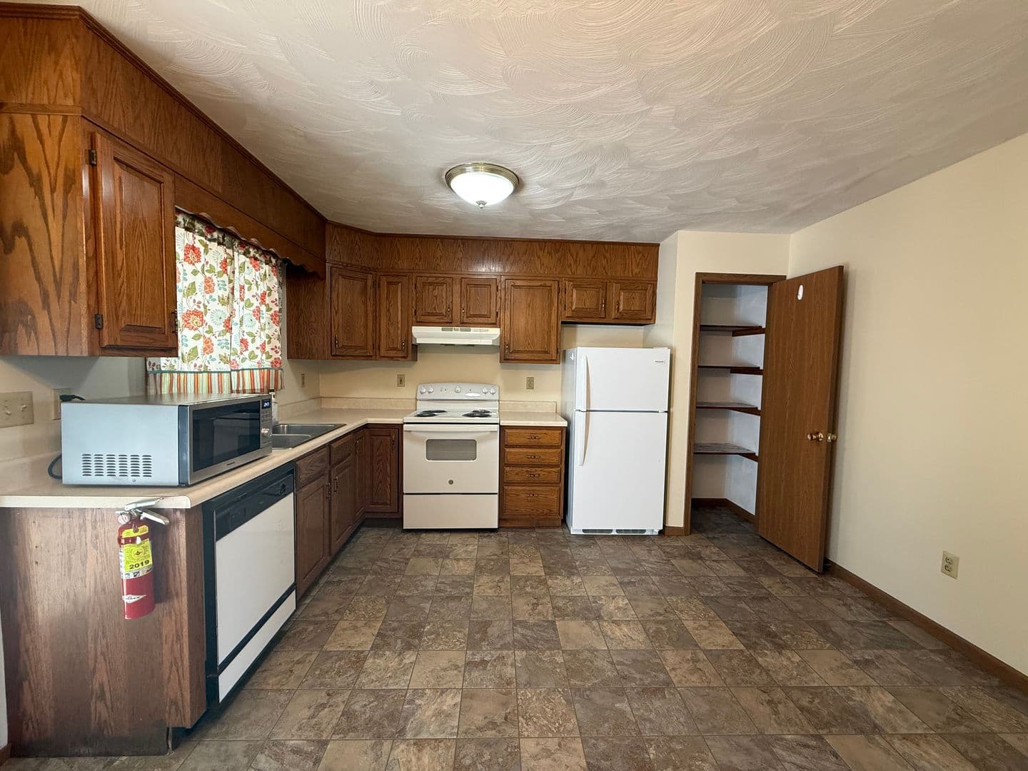State College Townhome: 305 Hill Drive