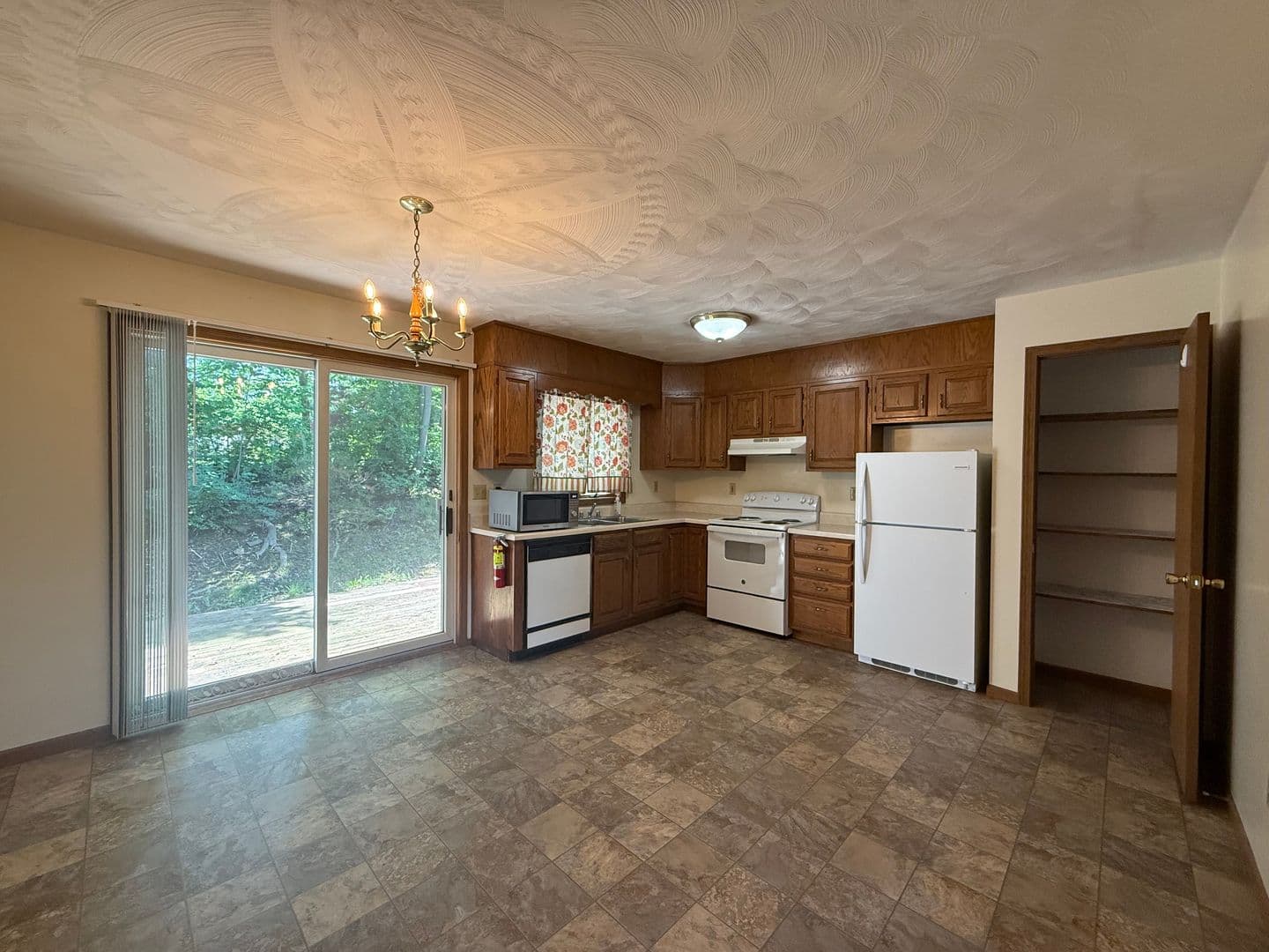 State College Townhome: 305 Hill Drive