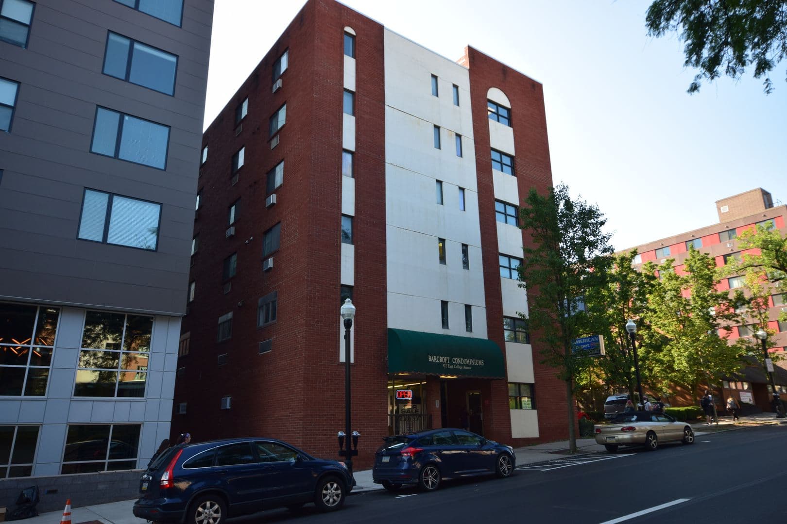 State College Apartment: 522 E. College Avenue #305