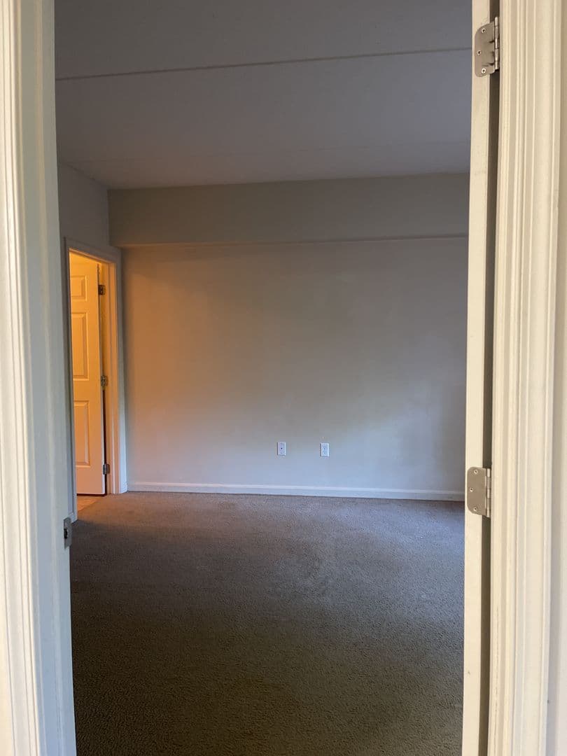 State College Apartment: 1730 Bristol Ave